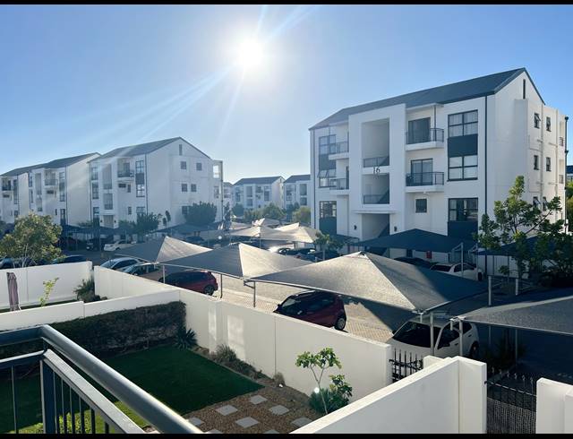 2 BEDROOM APARTMENT TO LET IN SANDOWN ESTATE